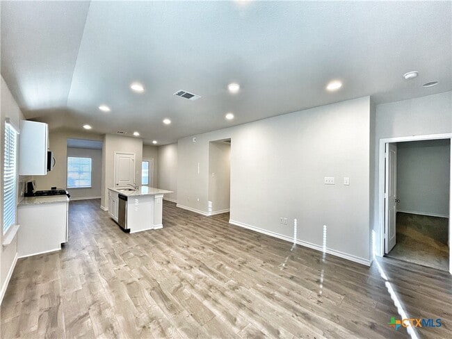 Photo - 388 Arbor Hills