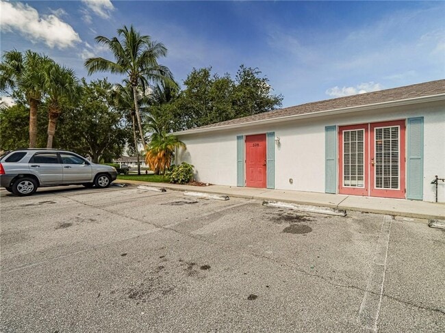 Building Photo - 528 13th Pl Rental