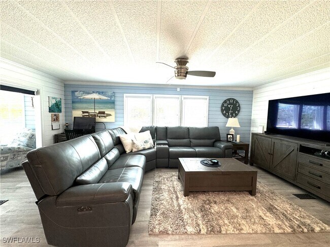 Photo - 4700 Leilani Ln