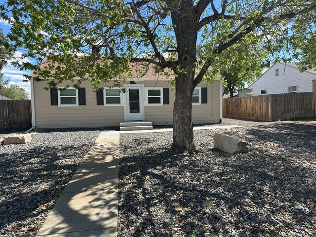 Building Photo - 3 Bedroom Single Family Home in Greeley