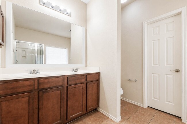 Photo - 10311 Whisper Bluff Dr