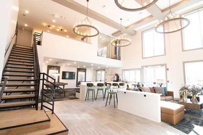 The Ravelle at Ridgeview apartments — community photo