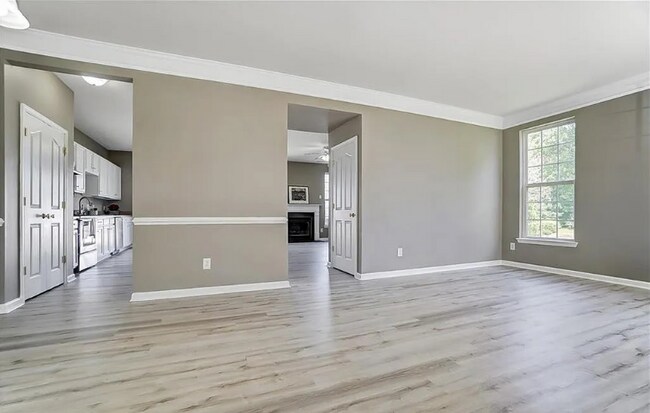 Photo - 7659 Bluff Point Ln