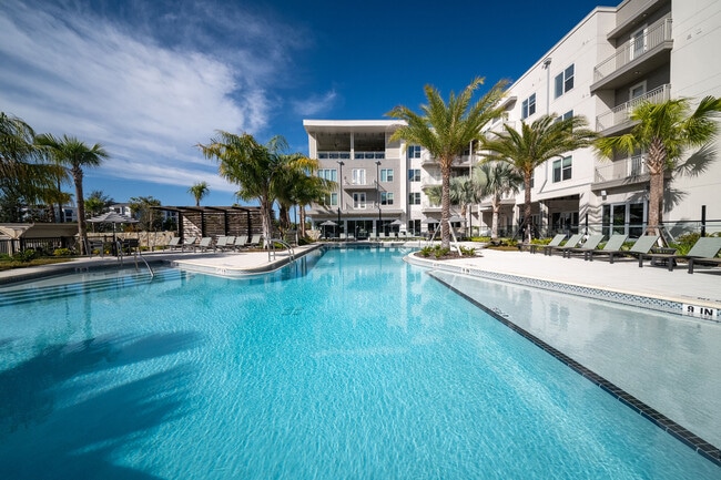 Novel Nona apartments — community photo - Novel Nona