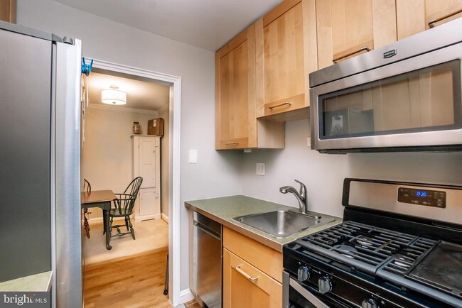 Photo - 26 S Old Glebe Rd Unidad 305-B