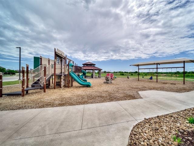 Photo - 9733 Tinsley St