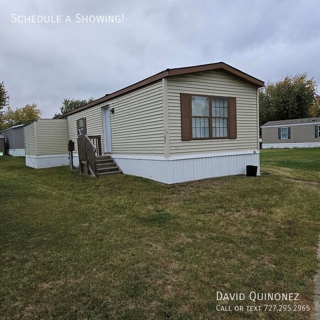 Building Photo - 2737 W Washington Center Rd