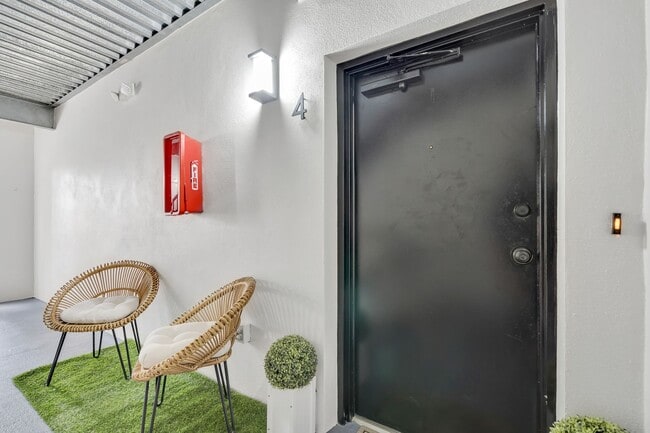 Photo - 2405 W Texas Ave