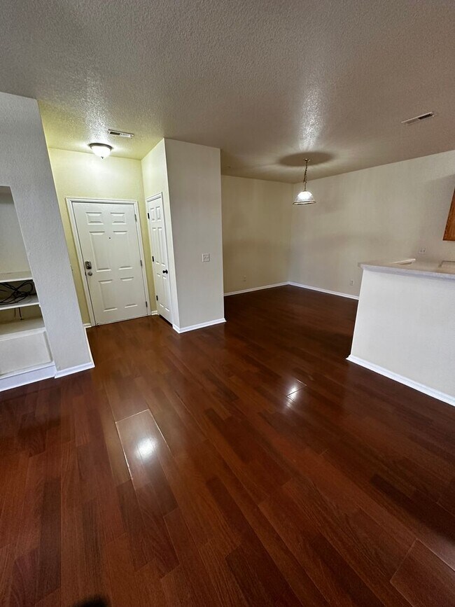 Photo - Move in Ready!!  3 Bedroom Condo - Cherry Grove - Aurora.....