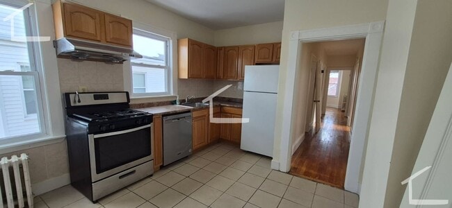 Photo - Great value! 4-bed, 1-bath in Brighton; No Broker Fee!