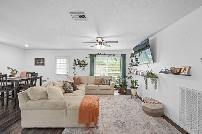 Photo - 2523 Heritage Colony Dr