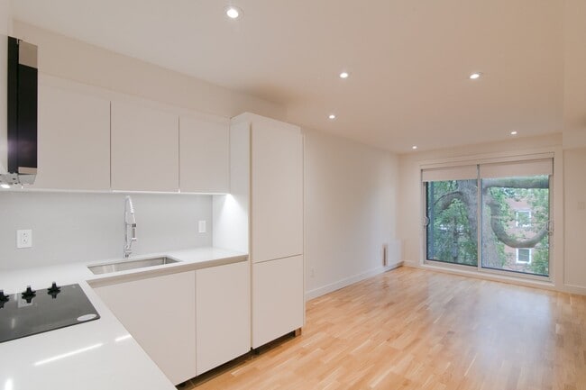 Photo - 3195 Av. Van Horne Unité 302