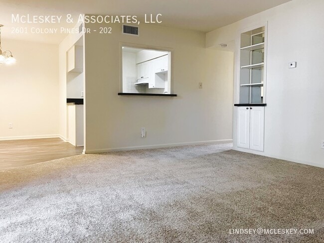 Photo - Colony Pines Apartments Unit 202