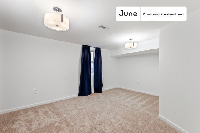 Photo - Room in Shared 5 bed/2 bath home Unidad BD