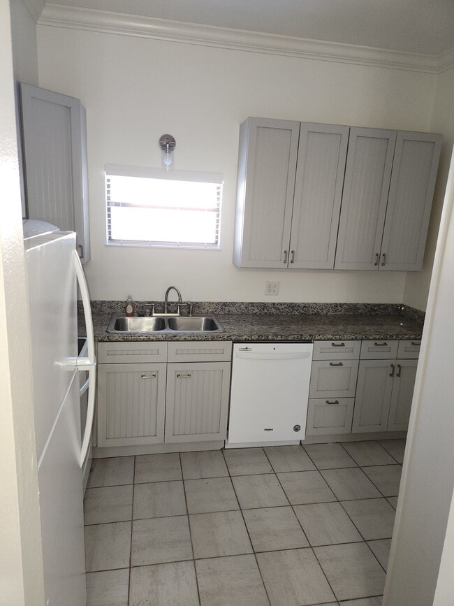 Photo - 301 N 2nd St Unit C