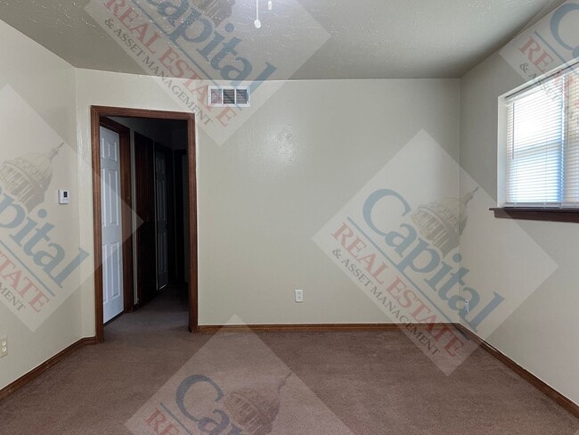 Photo - Cute Home Available!