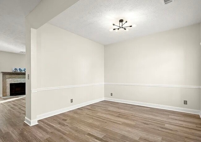 Photo - 4235 Marjorie Rd SW