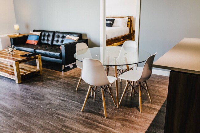 Photo - 815 Sterling Lyon Pkwy Unit ID1222996P