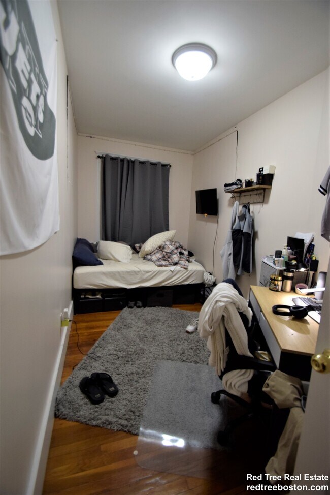 Photo - 19 Saint Lukes Rd