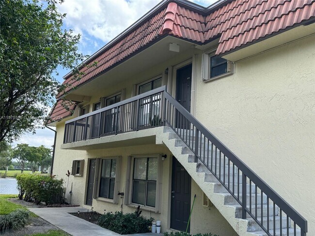 Photo - 10054 NW 6th St Unit 204