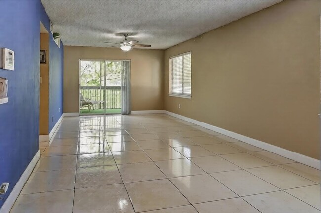 Photo - 720 NW 91st Terrace
