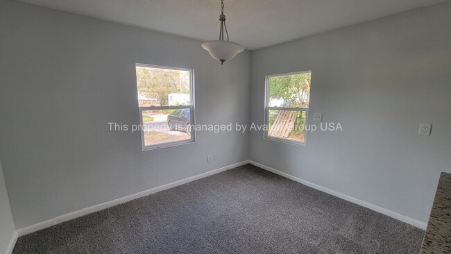 Photo - 5230 Amazon Ave