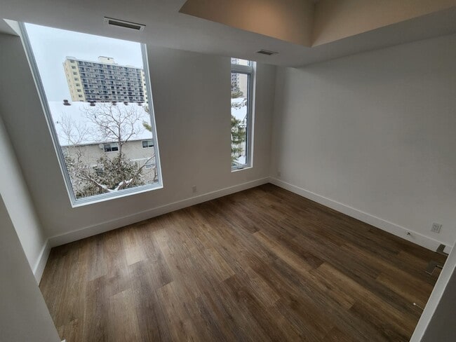 Photo - 841 Grenon Ave Unit 302