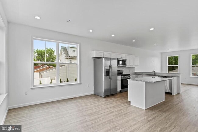 Photo - 31 S 19th St