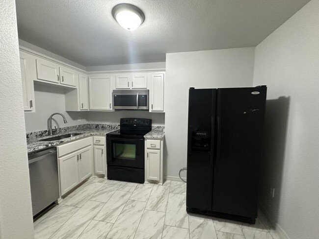 Photo - 1619 N Vinita Ave Casa