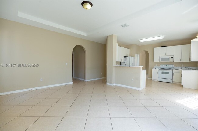 Photo - 1770 NE 37th Pl