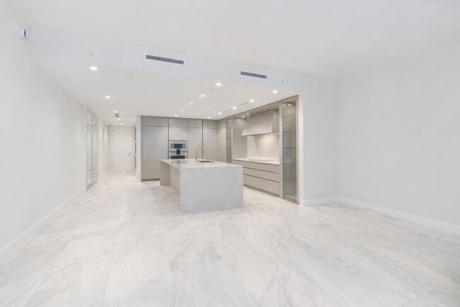 Photo - 200 SE Mizner Blvd Unit 810