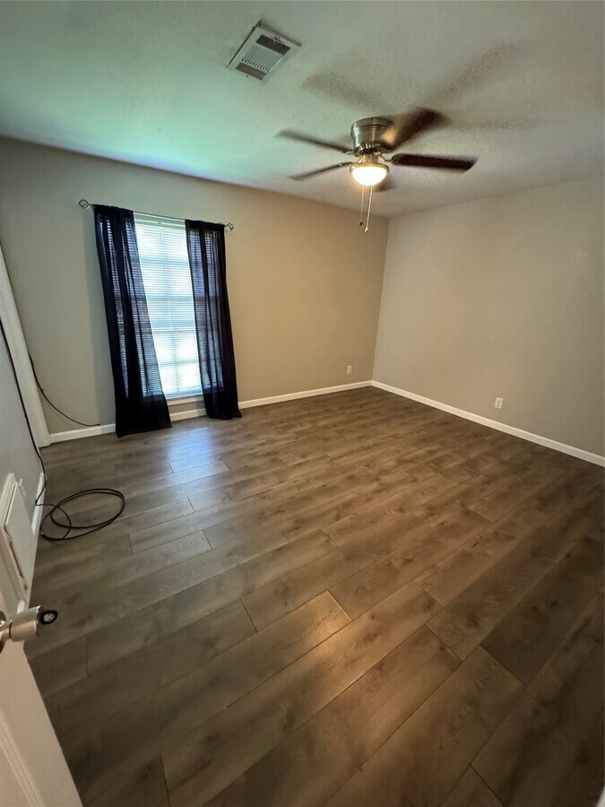 Photo - 9902 Valley Sun Dr