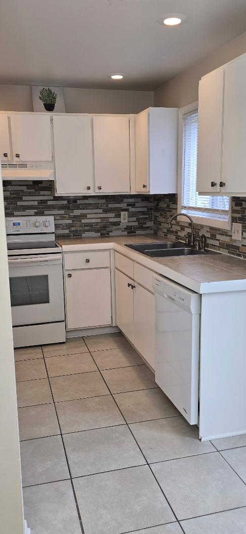 Photo - 1953 Conlon Ave SE