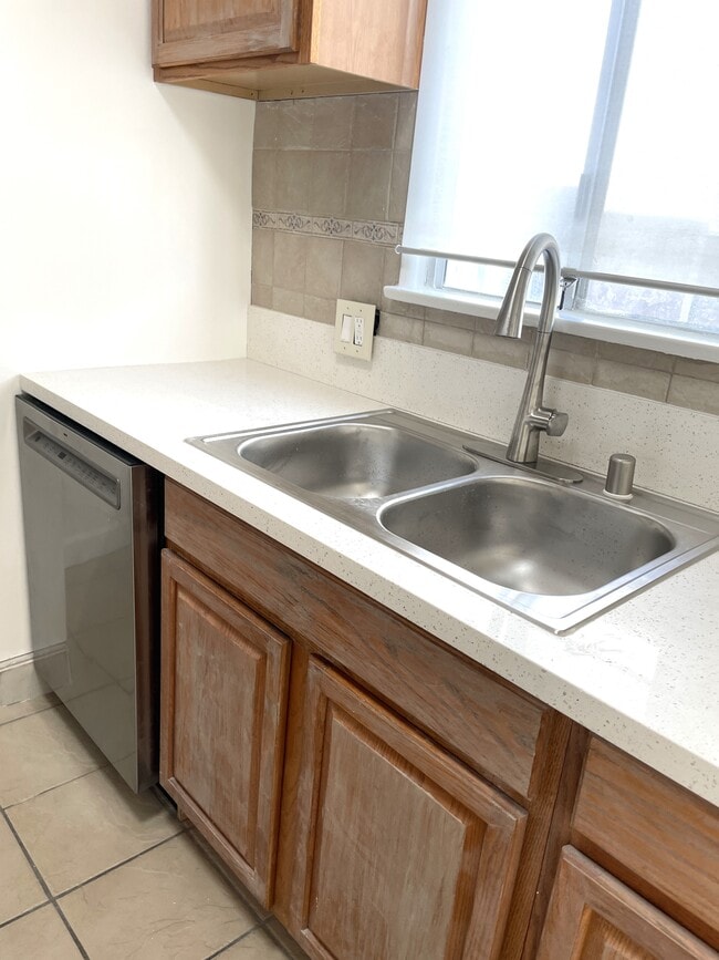 Photo - 628 S Pacific Coast Hwy Unidad B