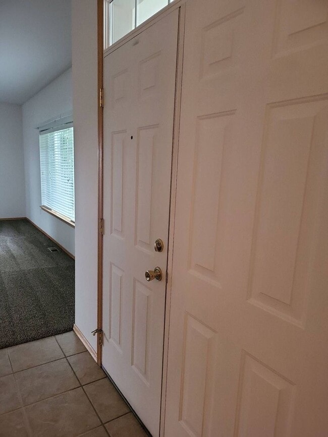 212 E Linden Ave