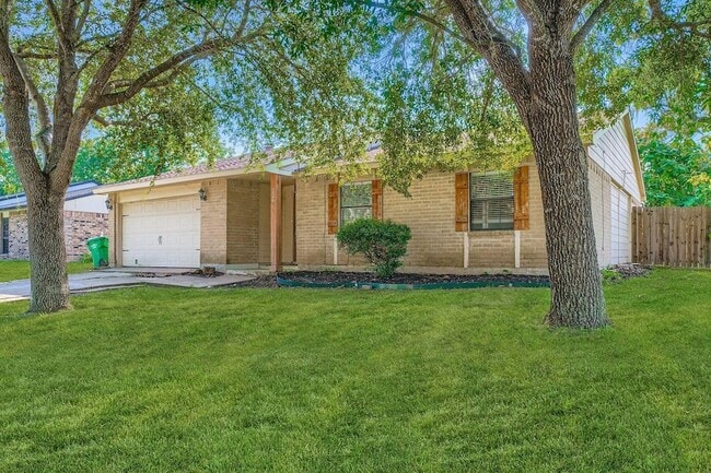 Building Photo - 226 Tara Plantation Dr