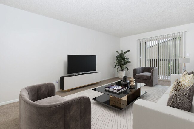 Spanish Hills Apartments