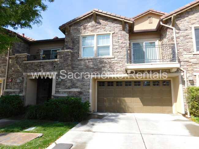 Very Nice North Natomas 2bd/2ba Condo with... - Very Nice North Natomas 2bd/2ba Condo with...