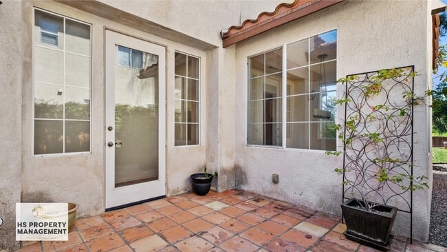 Photo - 657 Prairie Dr