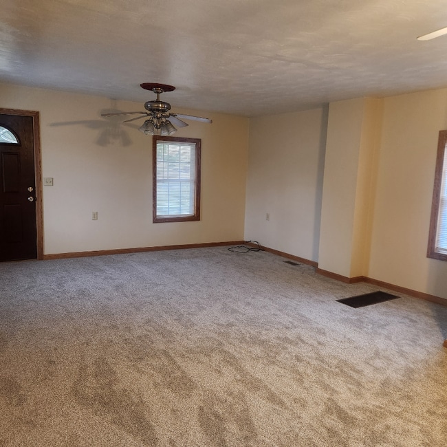 Photo - 2285 Hixton Rd