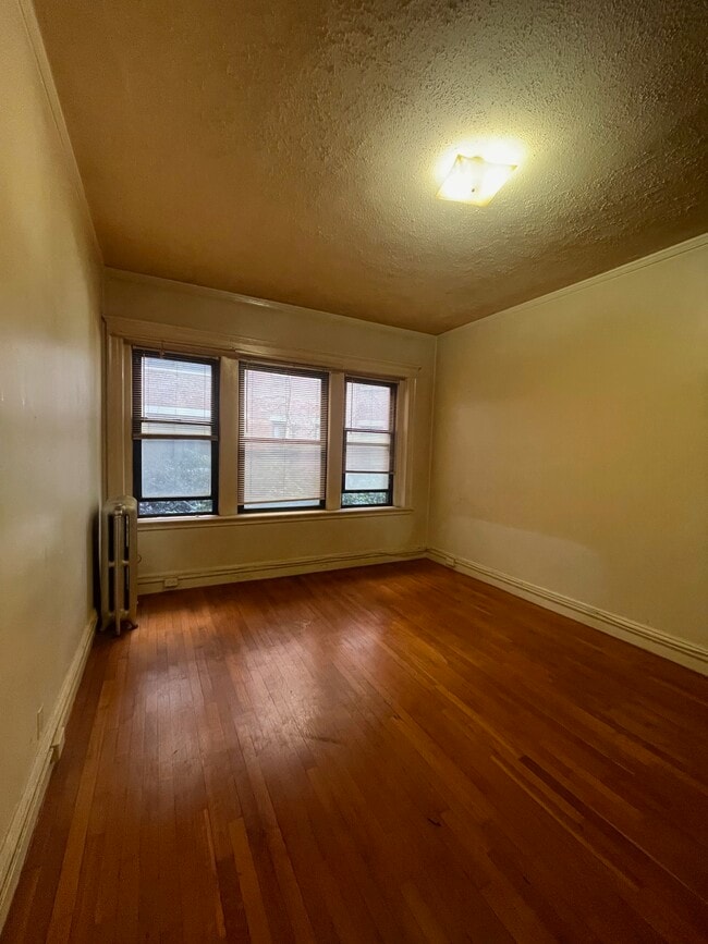 Building Photo - 57 Linden Ave Unit 5 Rental