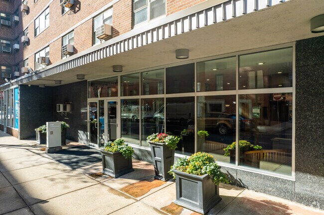 Photo - Riverwest Condominiums