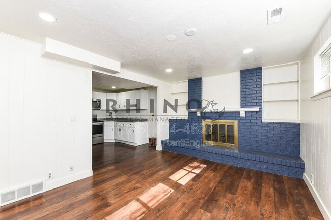 Photo - 983 E Dry Gulch Cir