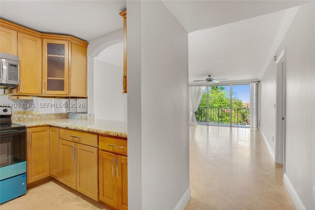 Photo - 13120 SW 92nd Ave Unit B-409