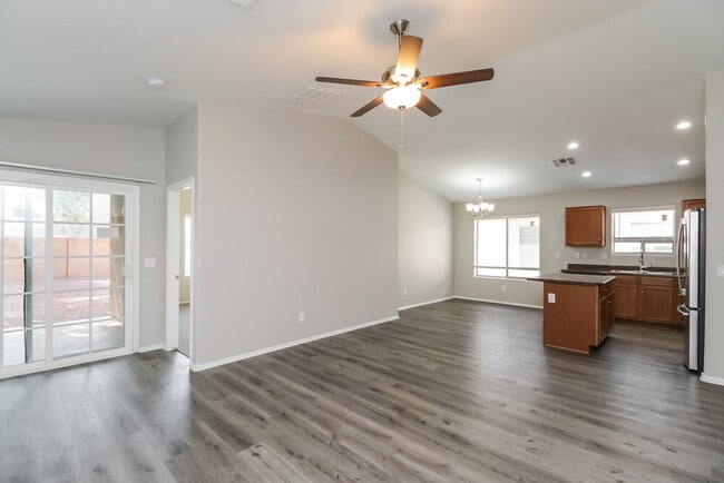 Photo - 4127 E Mica Rd