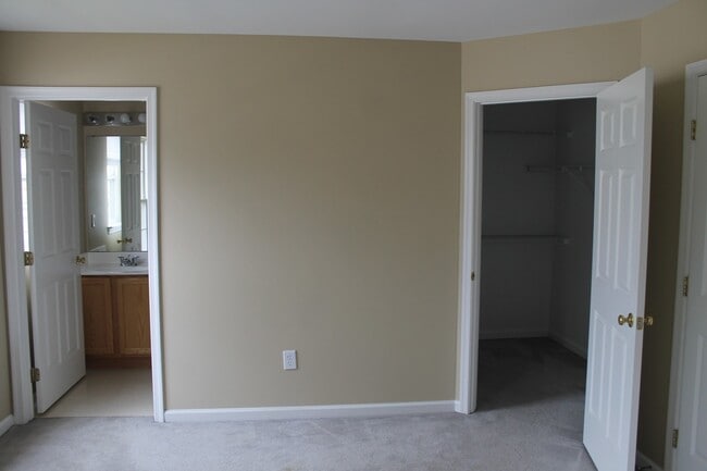Photo - Spacious Townhome in Spring Garden Township