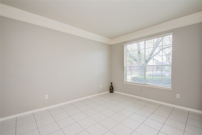 Photo - 411 Green Stone Ct