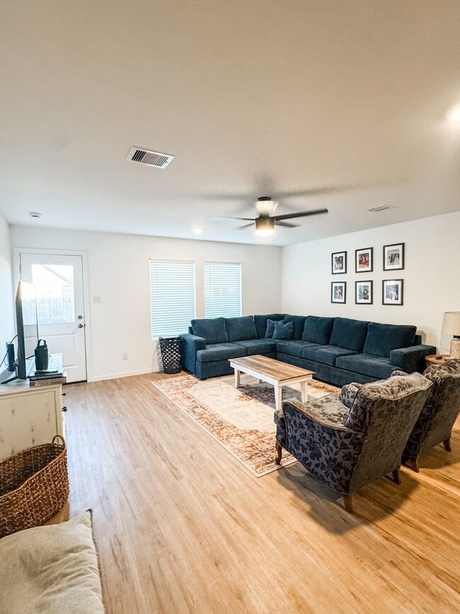 Photo - NEW HOME IN PLEASANT HILL AVAILABLE FOR DECEMBER MOVE IN!