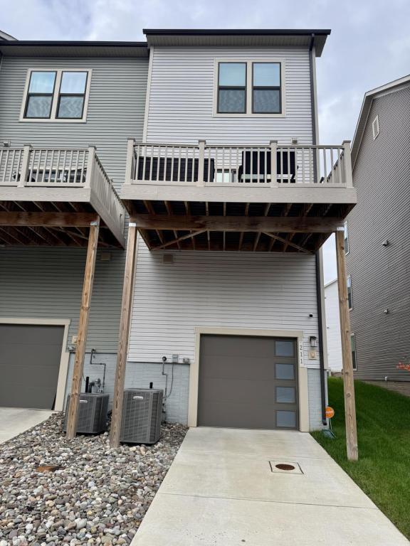 Photo - 211 Narrowleaf Way