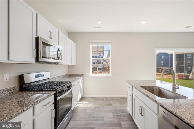 Photo - 118 Clerkenwell Dr